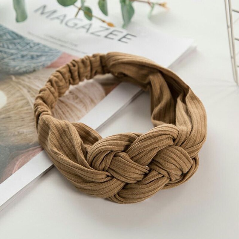 knitted-chinese-knot-hair-band